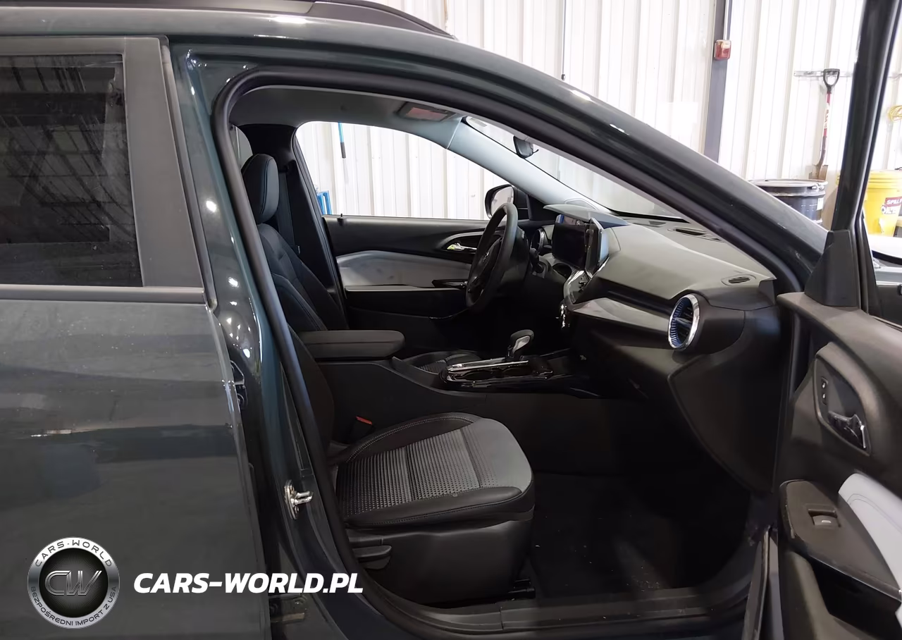 2025 Chevrolet Trax Fwd Lt VIN:KL77LHEP9SC230919 - 5