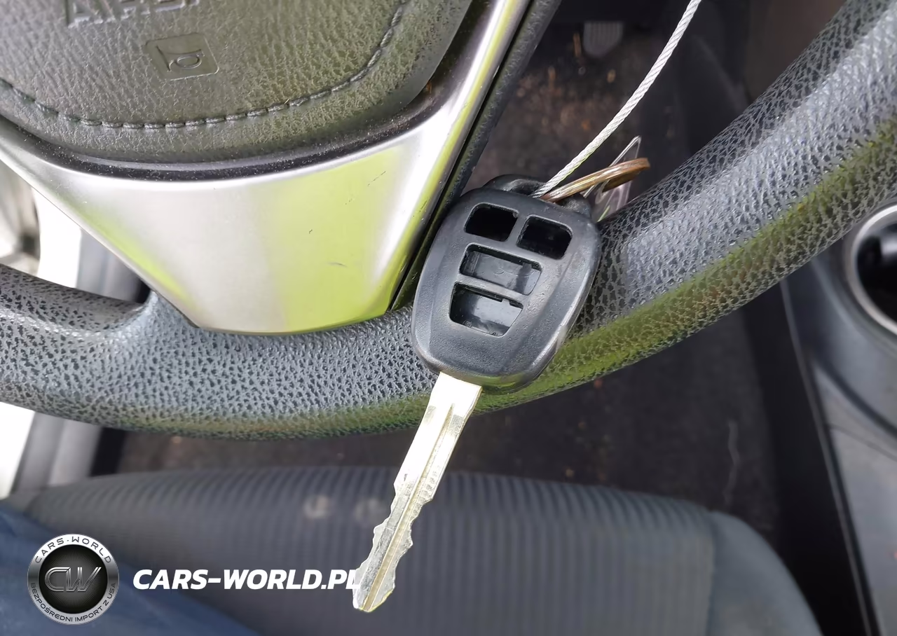 2018 Toyota Rav4 Le VIN:JTMBFREV1JJ194632 - 11