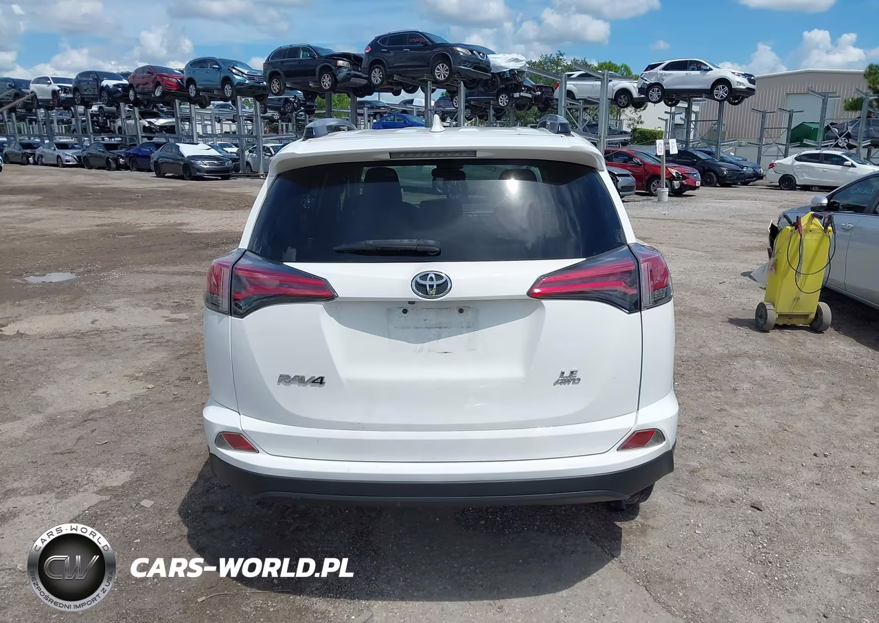 2018 Toyota Rav4 Le VIN:JTMBFREV1JJ194632 - 16