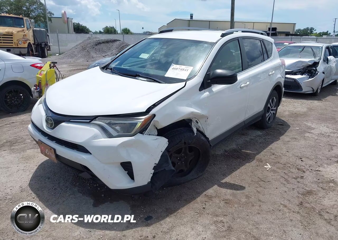2018 Toyota Rav4 Le VIN:JTMBFREV1JJ194632 - 2