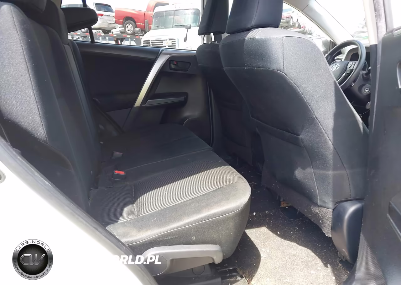 2018 Toyota Rav4 Le VIN:JTMBFREV1JJ194632 - 8