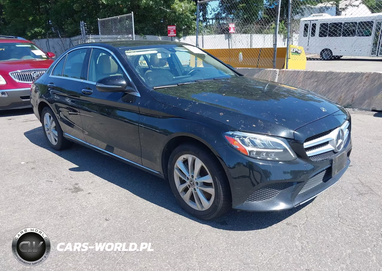 2019 Mercedes-Benz C 300 4Matic – zdjęcie 1 z 13