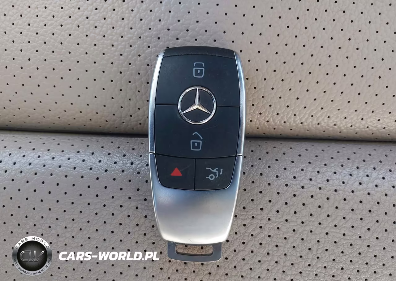 2019 Mercedes-Benz C 300 4Matic VIN:55SWF8EB1KU282752 - 11