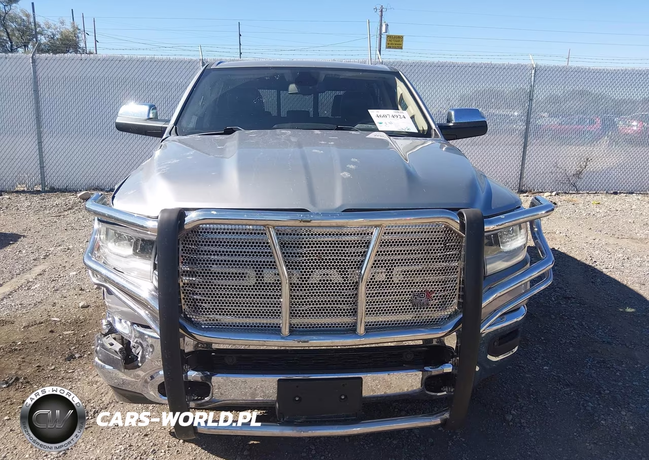 2019 Ram 1500 Laramie 4X4 6'4 Box VIN:1C6SRFRT7KN506307 - 12