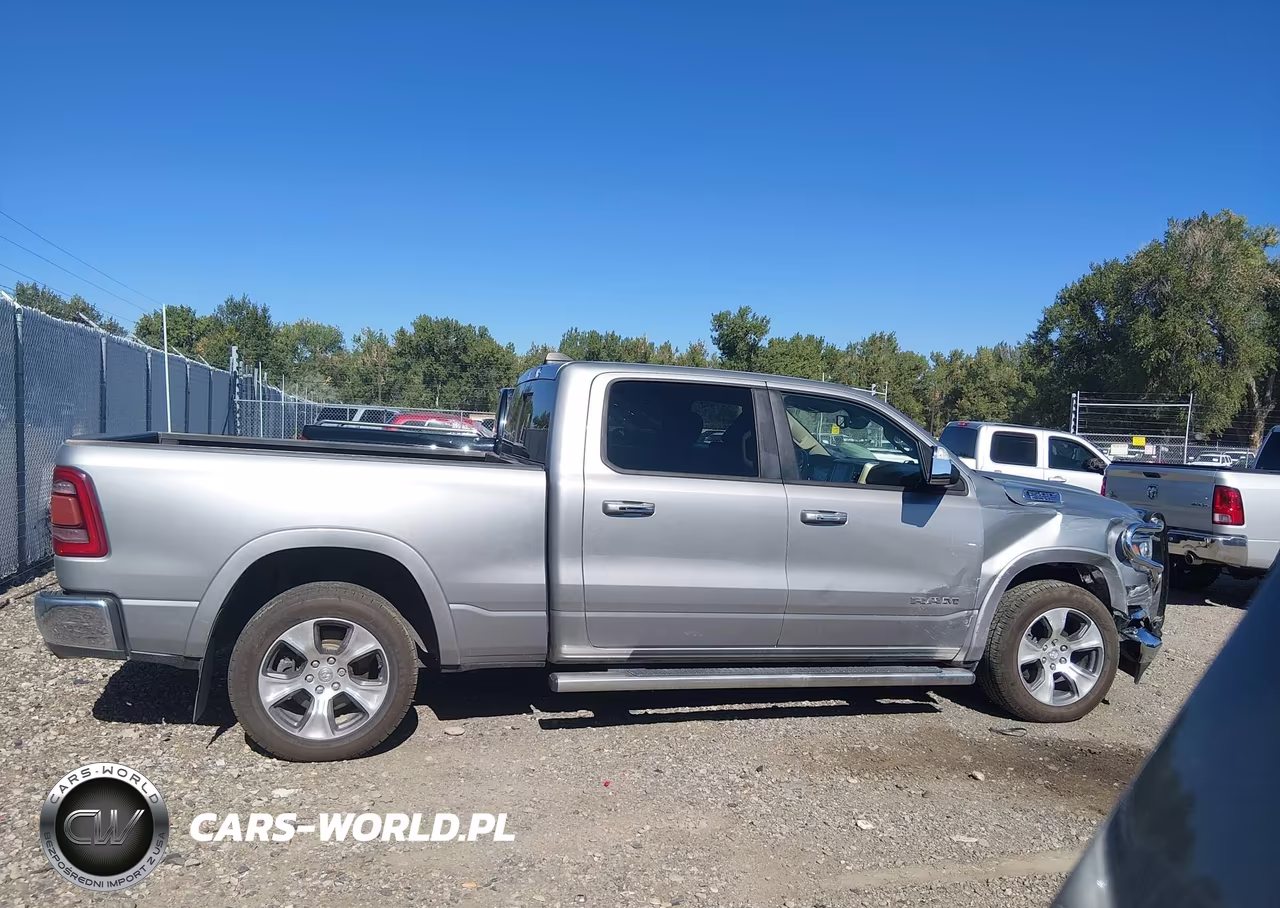 2019 Ram 1500 Laramie 4X4 6'4 Box VIN:1C6SRFRT7KN506307 - 13