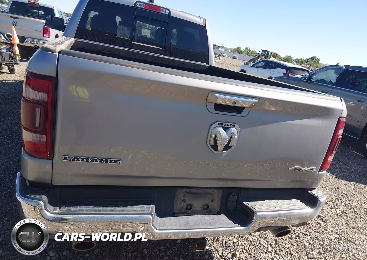 2019 Ram 1500 Laramie 4X4 6'4 Box VIN:1C6SRFRT7KN506307 - 16