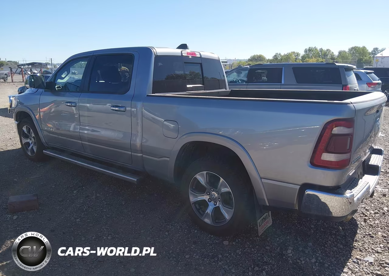 2019 Ram 1500 Laramie 4X4 6'4 Box VIN:1C6SRFRT7KN506307 - 3
