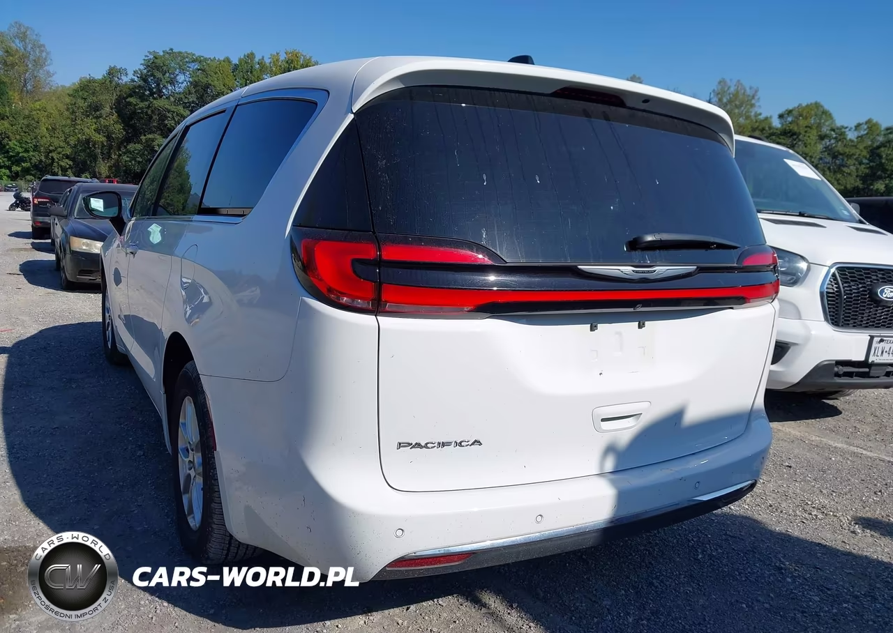 2025 Chrysler Pacifica Select VIN:2C4RC1BG2SR555989 - 6