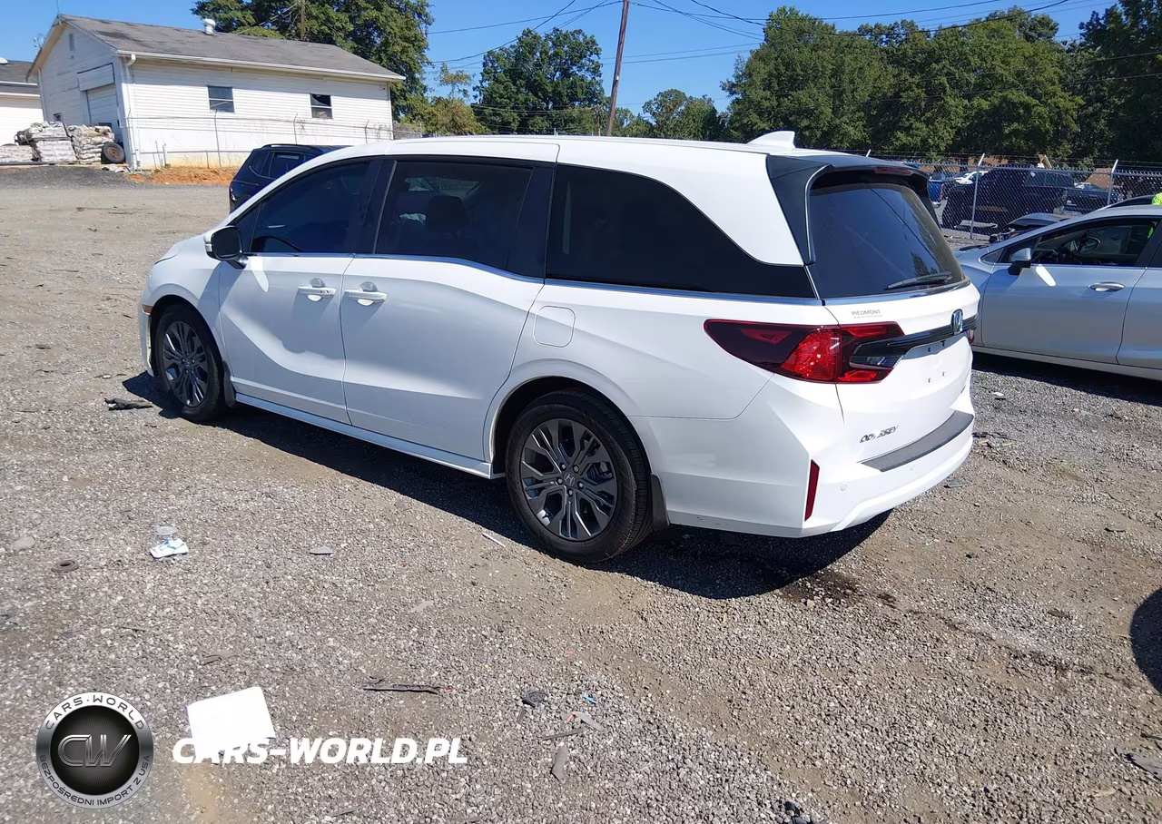 2025 Honda Odyssey Touring VIN:5FNRL6H81SB045707 - 3