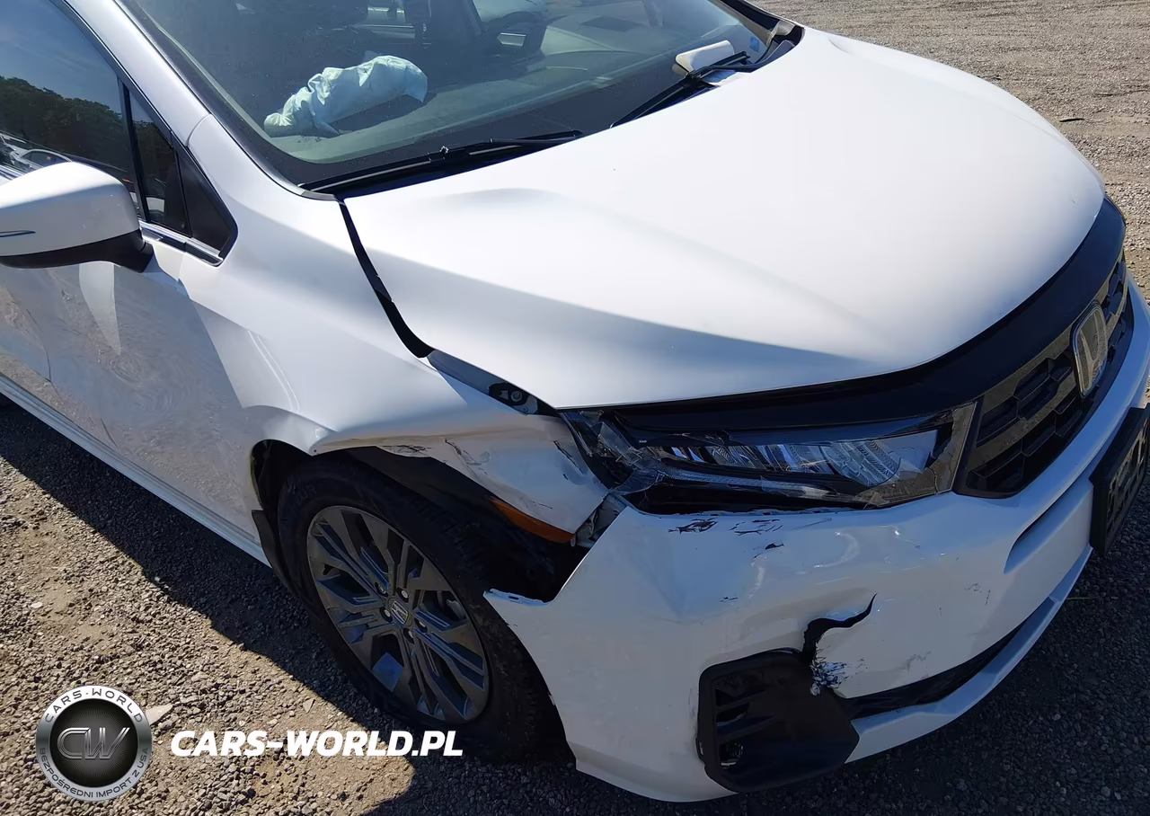 2025 Honda Odyssey Touring VIN:5FNRL6H81SB045707 - 6
