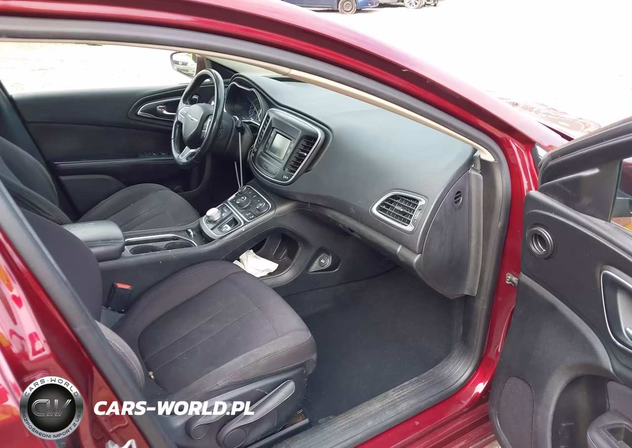 2015 Chrysler 200 Limited VIN:1C3CCCAB7FN642771 - 5