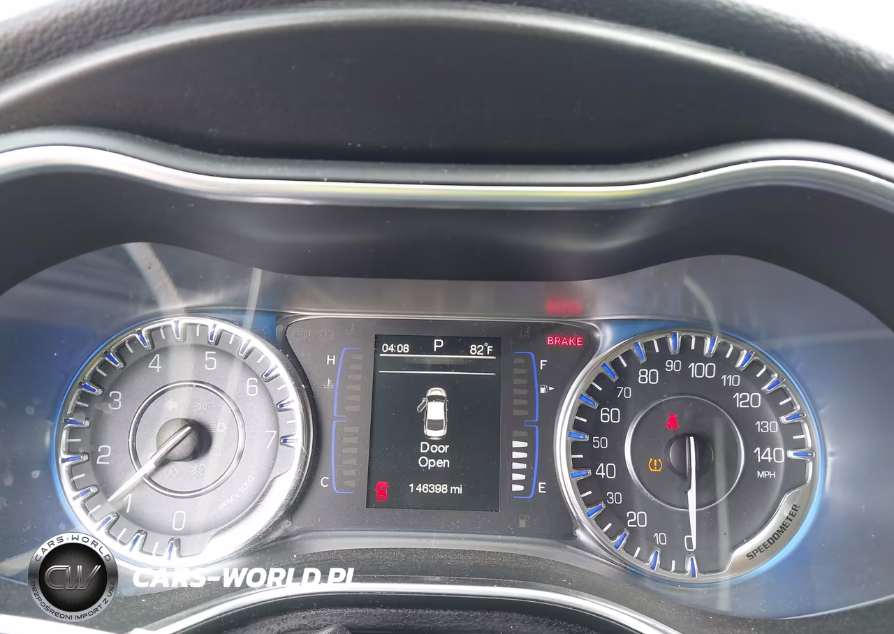 2015 Chrysler 200 Limited VIN:1C3CCCAB7FN642771 - 7