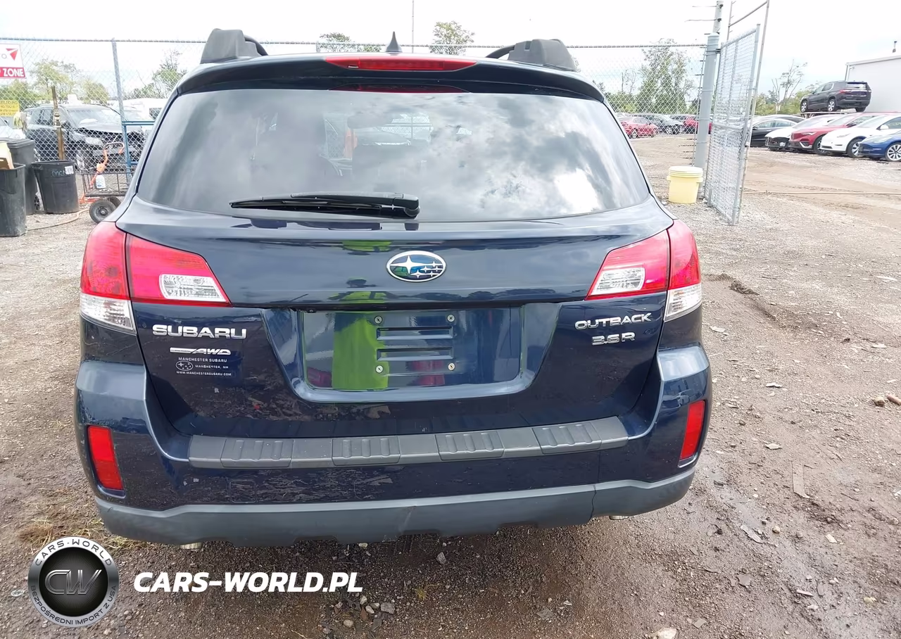2013 Subaru Outback 3.6R Limited VIN:4S4BRDKC3D2239786 - 17