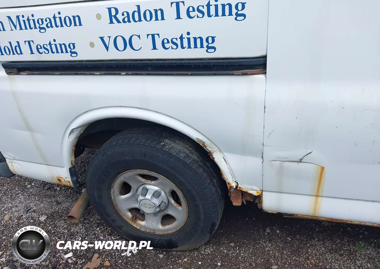 2007 Chevrolet Express Work Van VIN:1GCFG15XX71239724 - 12