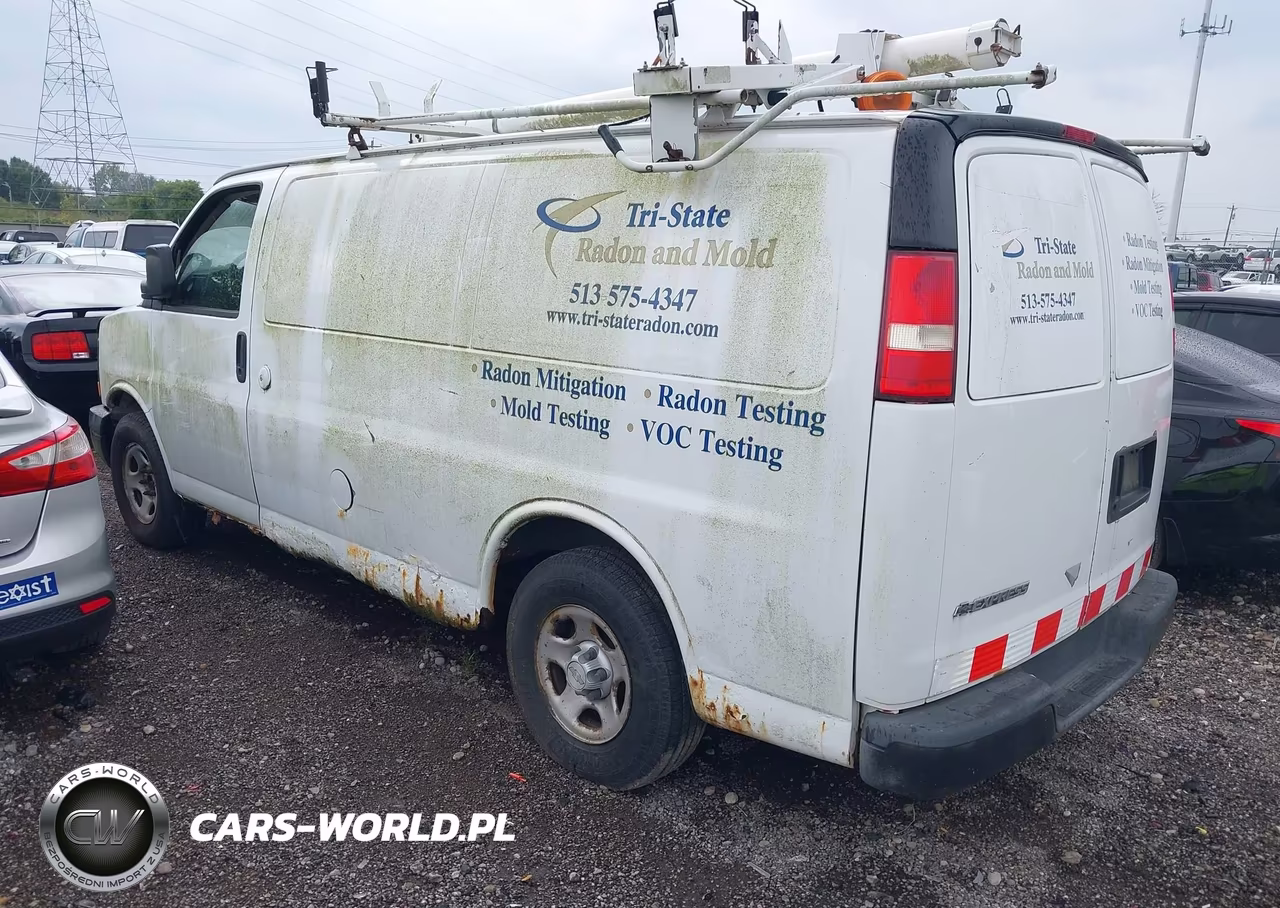 2007 Chevrolet Express Work Van VIN:1GCFG15XX71239724 - 3