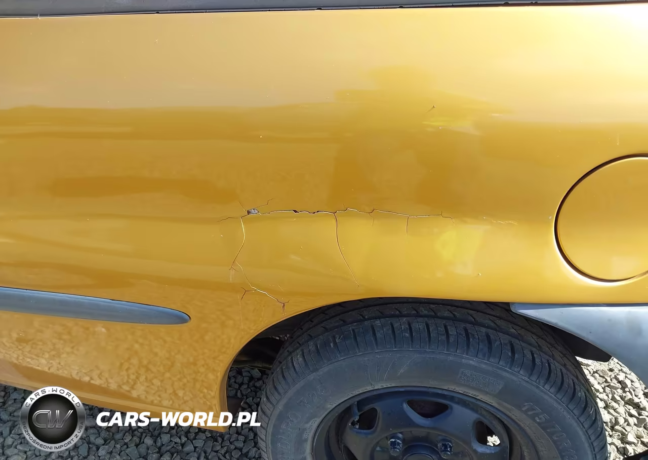 1998 Chevrolet Metro VIN:2C1MR2265W6703370 - 12