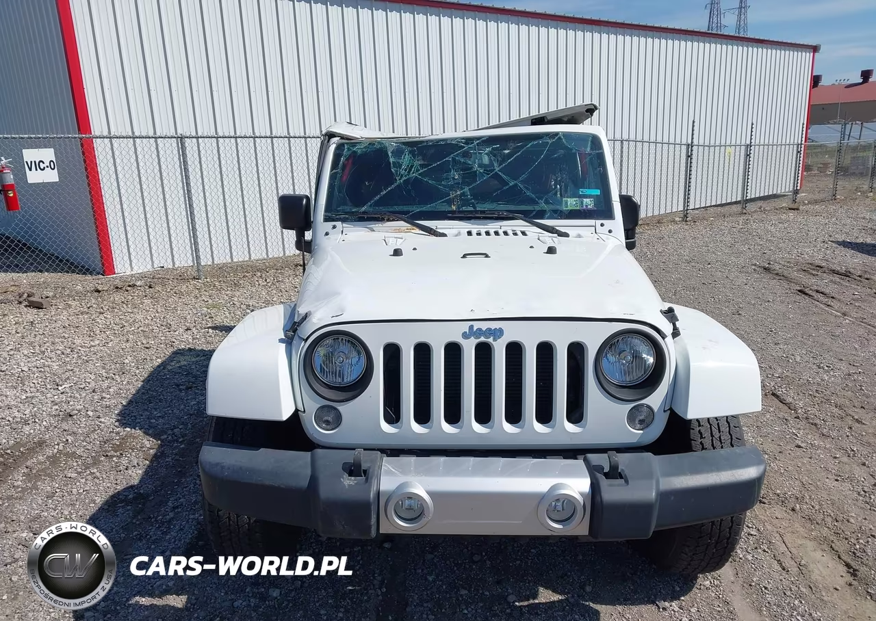 2015 Jeep Wrangler Unlimited Sahara VIN:1C4BJWEG2FL767144 - 12
