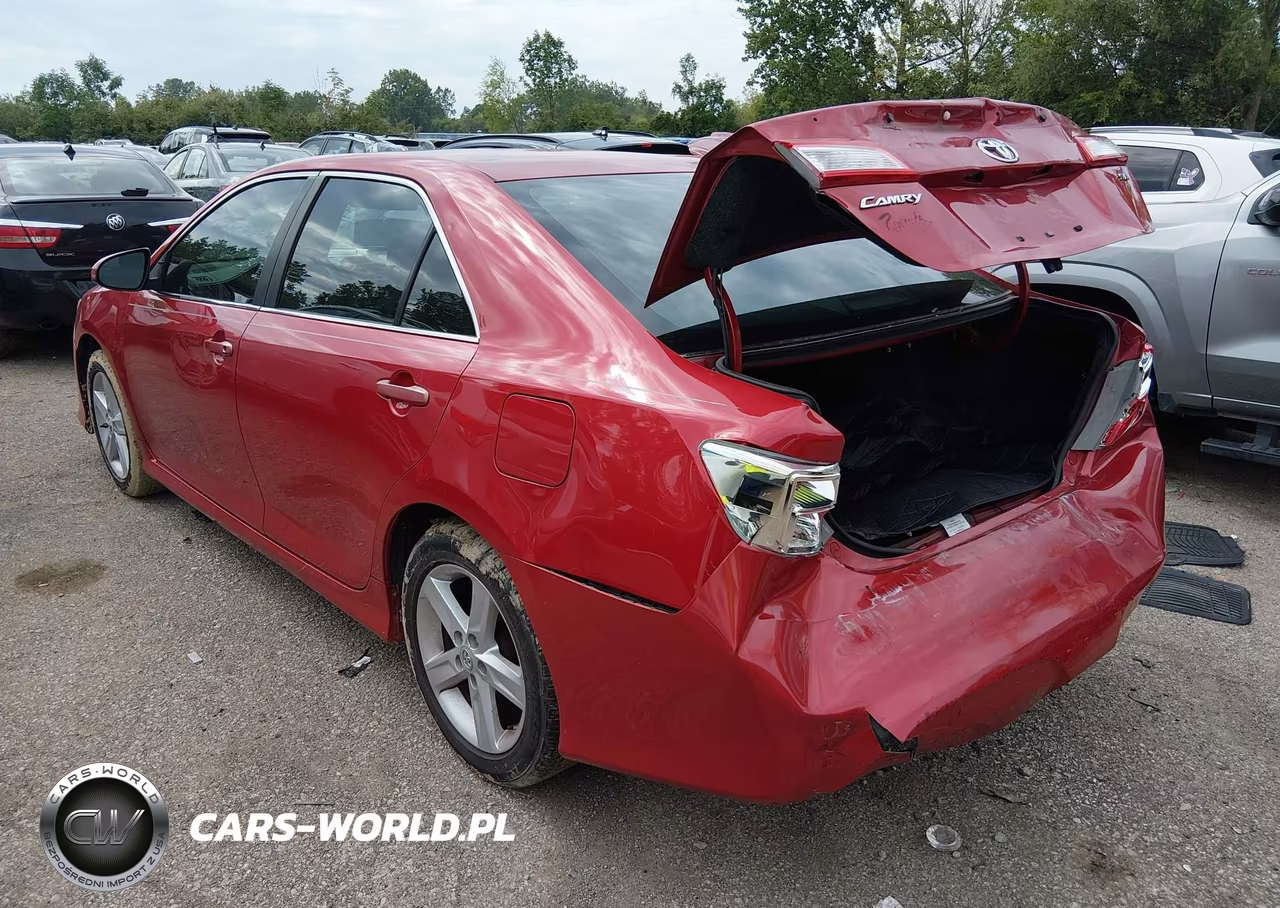 2013 Toyota Camry Se VIN:4T1BF1FK3DU706346 - 3