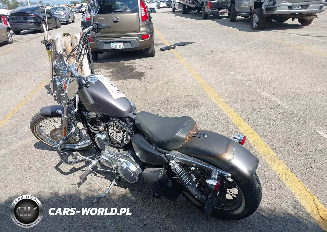 2016 Harley-Davidson Xl1200 V VIN:1HD1LF334GC412563 - 3