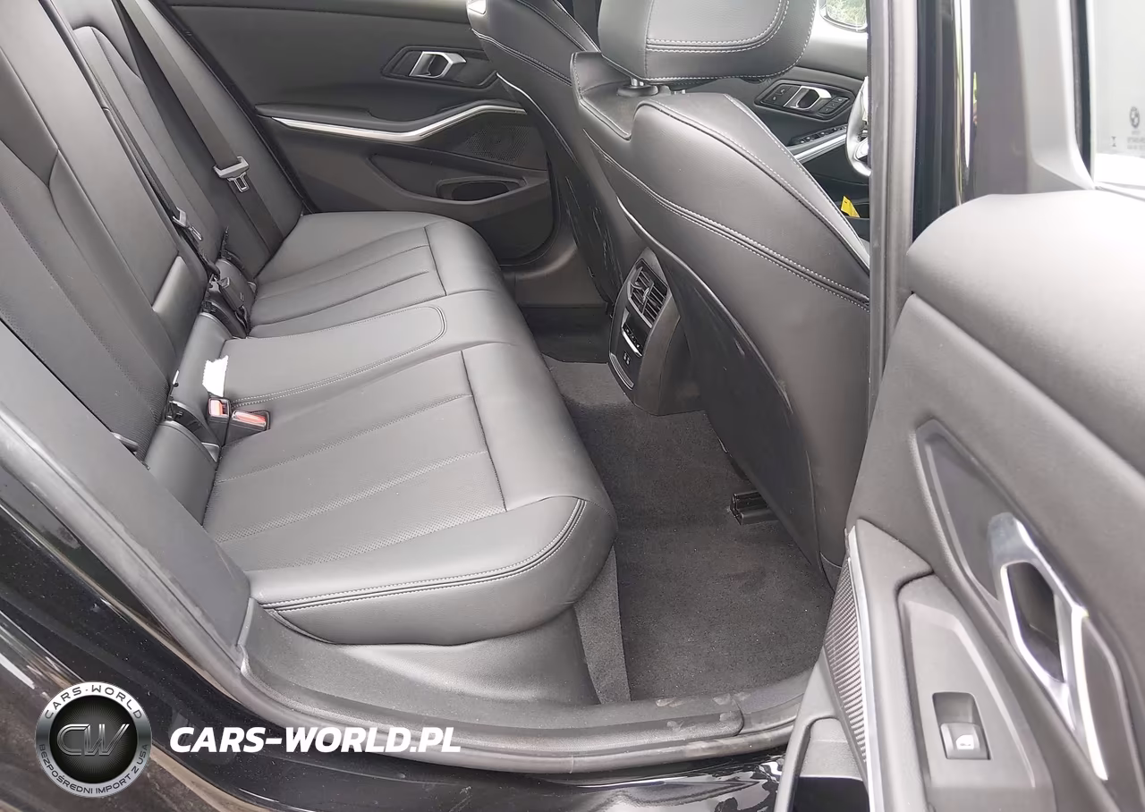 2024 BMW 330I xDrive VIN:3MW89FF0XR8E55148 - 8