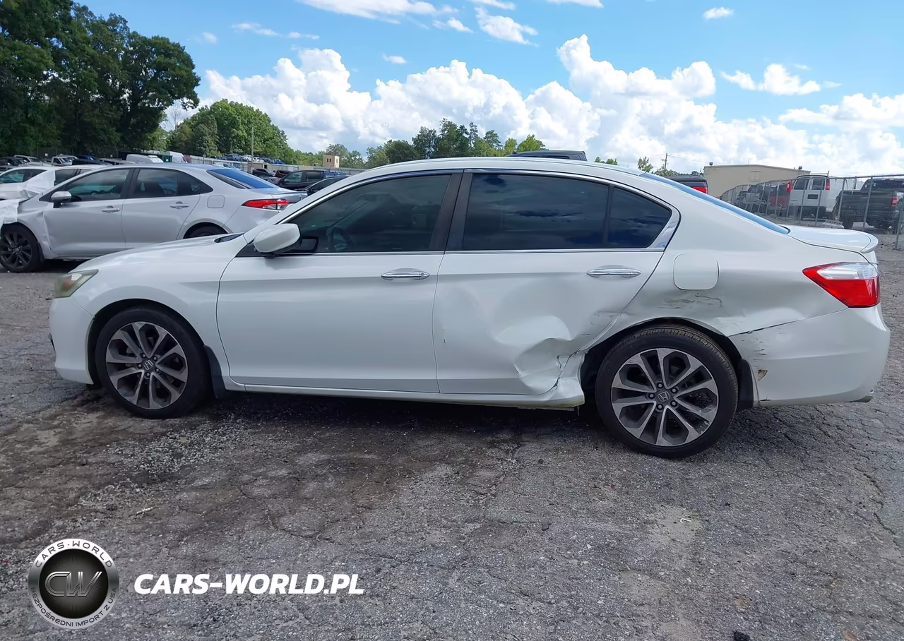2015 Honda Accord Sport VIN:1HGCR2F57FA109464 - 14