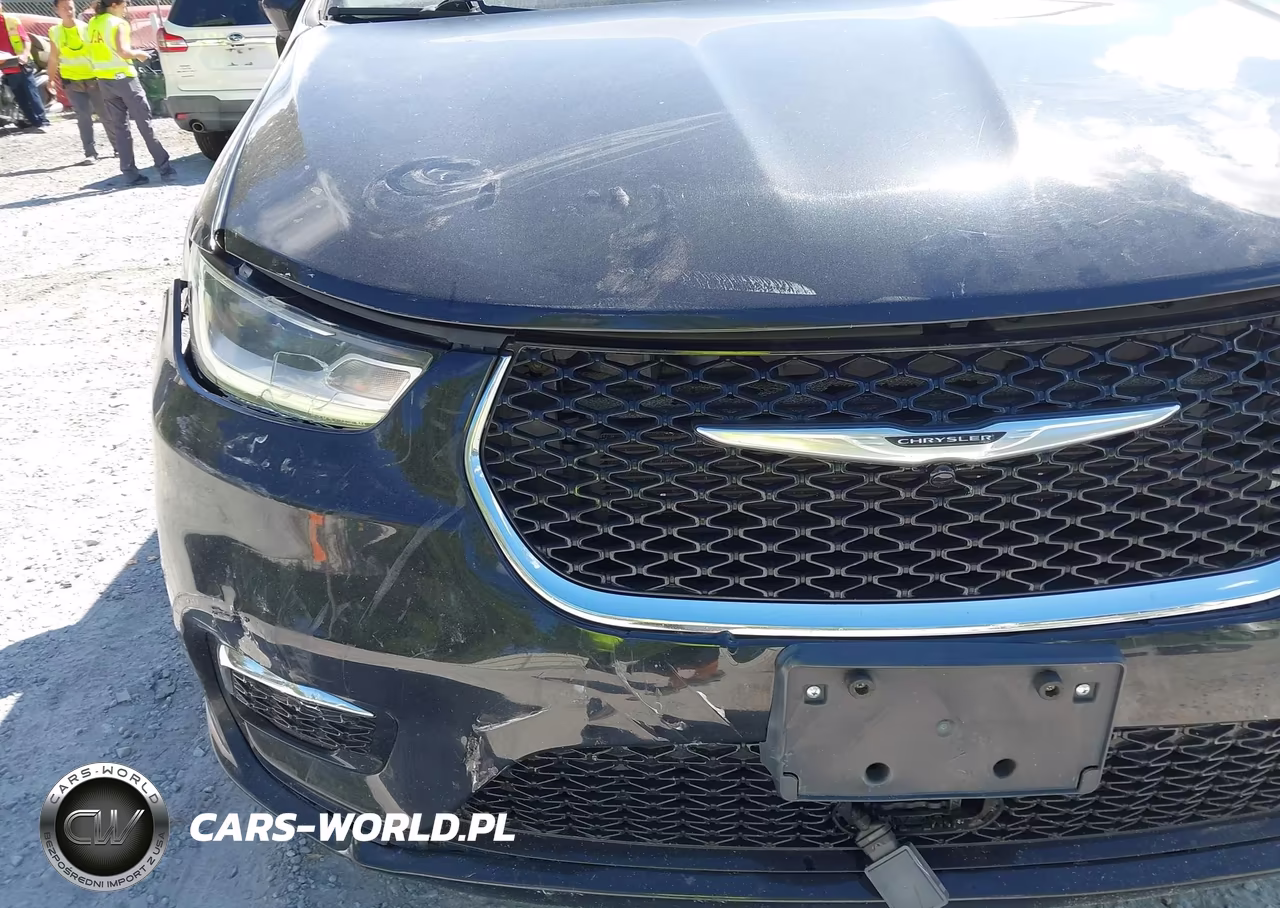 2022 Chrysler Pacifica Touring L VIN:2C4RC1BG5NR117908 - 6