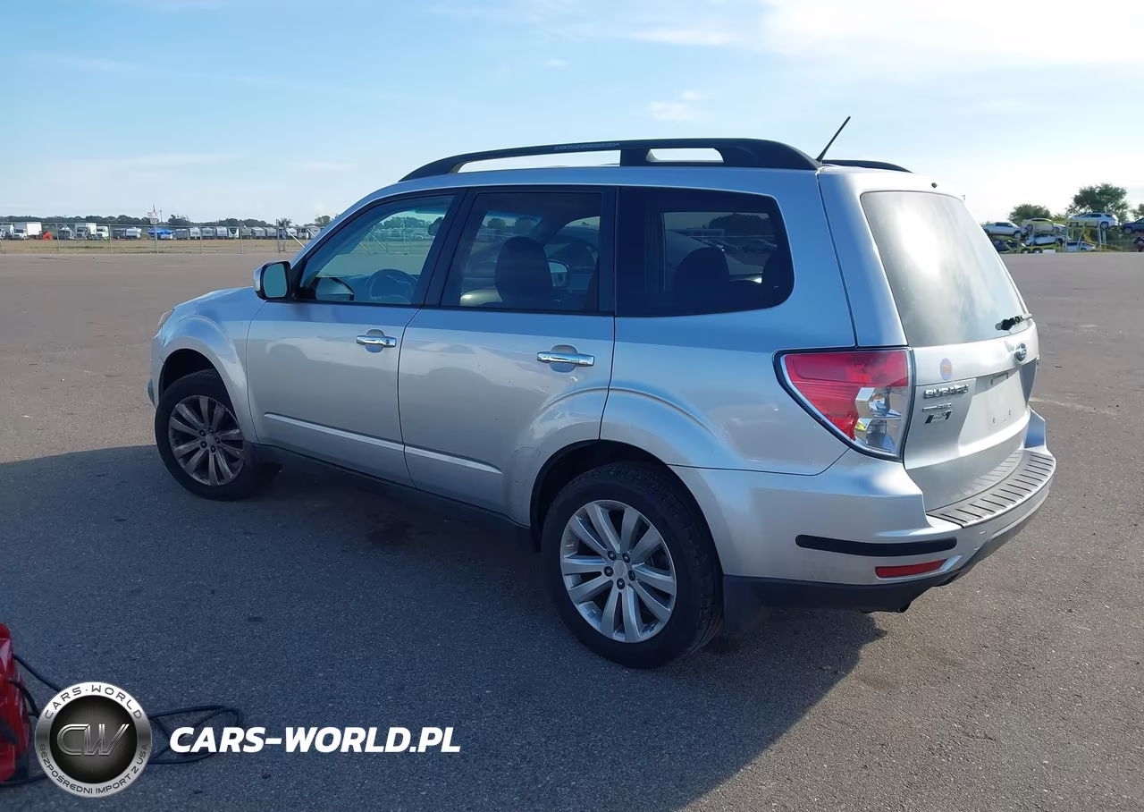 2011 Subaru Forester 2.5X Premium VIN:JF2SHADC5BH701053 - 3