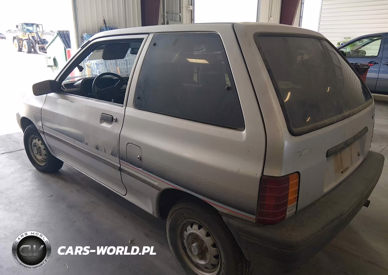 1991 Ford Festiva L VIN:KNJPT05H0M6132552 - 3