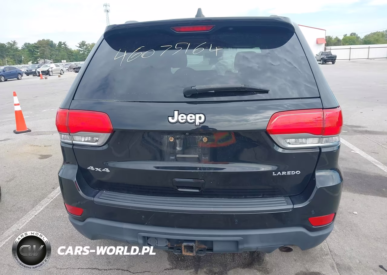 2017 Jeep Grand Cherokee Laredo 4X4 VIN:1C4RJFAG7HC711322 - 16