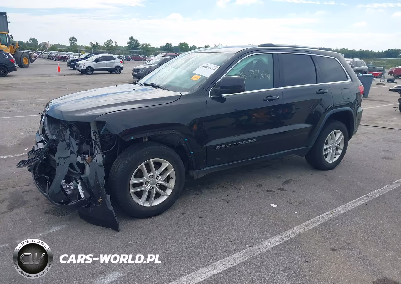 2017 Jeep Grand Cherokee Laredo 4X4 VIN:1C4RJFAG7HC711322 - 2