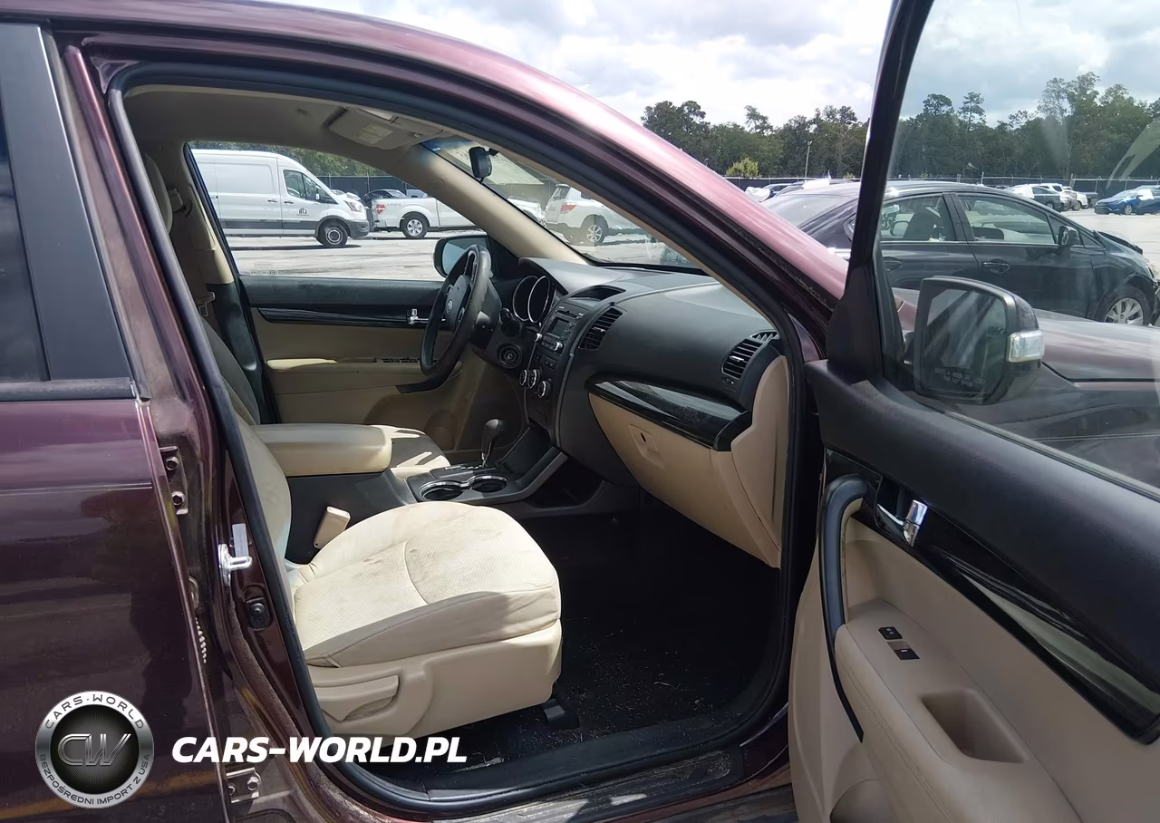 2013 Kia Sorento Lx VIN:5XYKT3A17DG330548 - 5