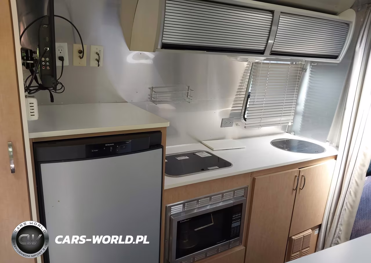 2012 Airstream Sport VIN:1STVRTF12CJ525977 - 13