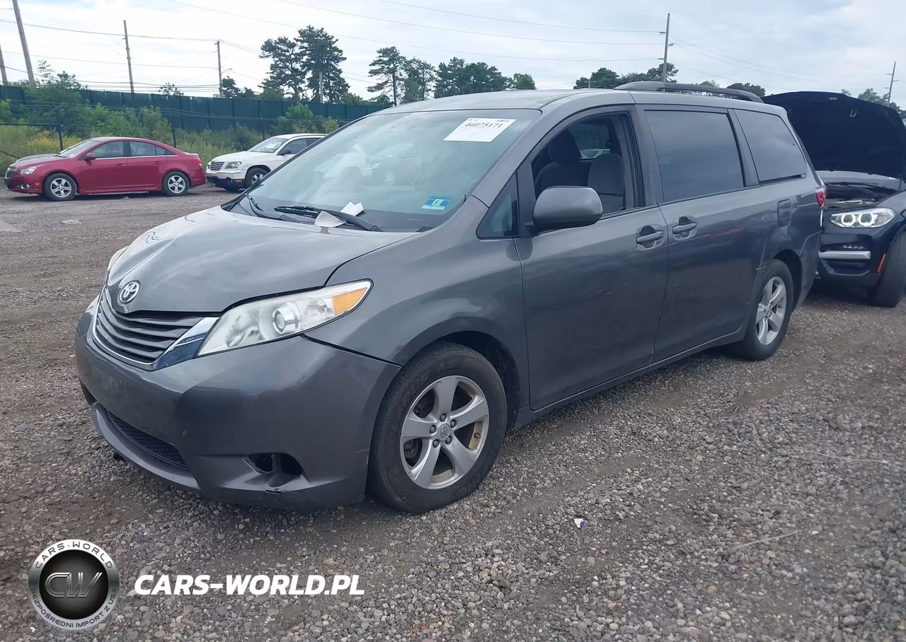 2017 Toyota Sienna Le 8 Passenger VIN:5TDKZ3DC4HS864921 - 2