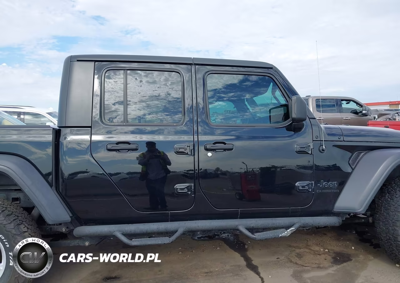 2020 Jeep Gladiator Sport S 4X4 VIN:1C6HJTAG1LL153753 - 13
