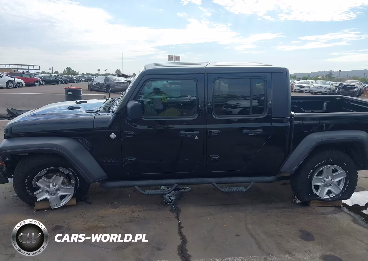 2020 Jeep Gladiator Sport S 4X4 VIN:1C6HJTAG1LL153753 - 6