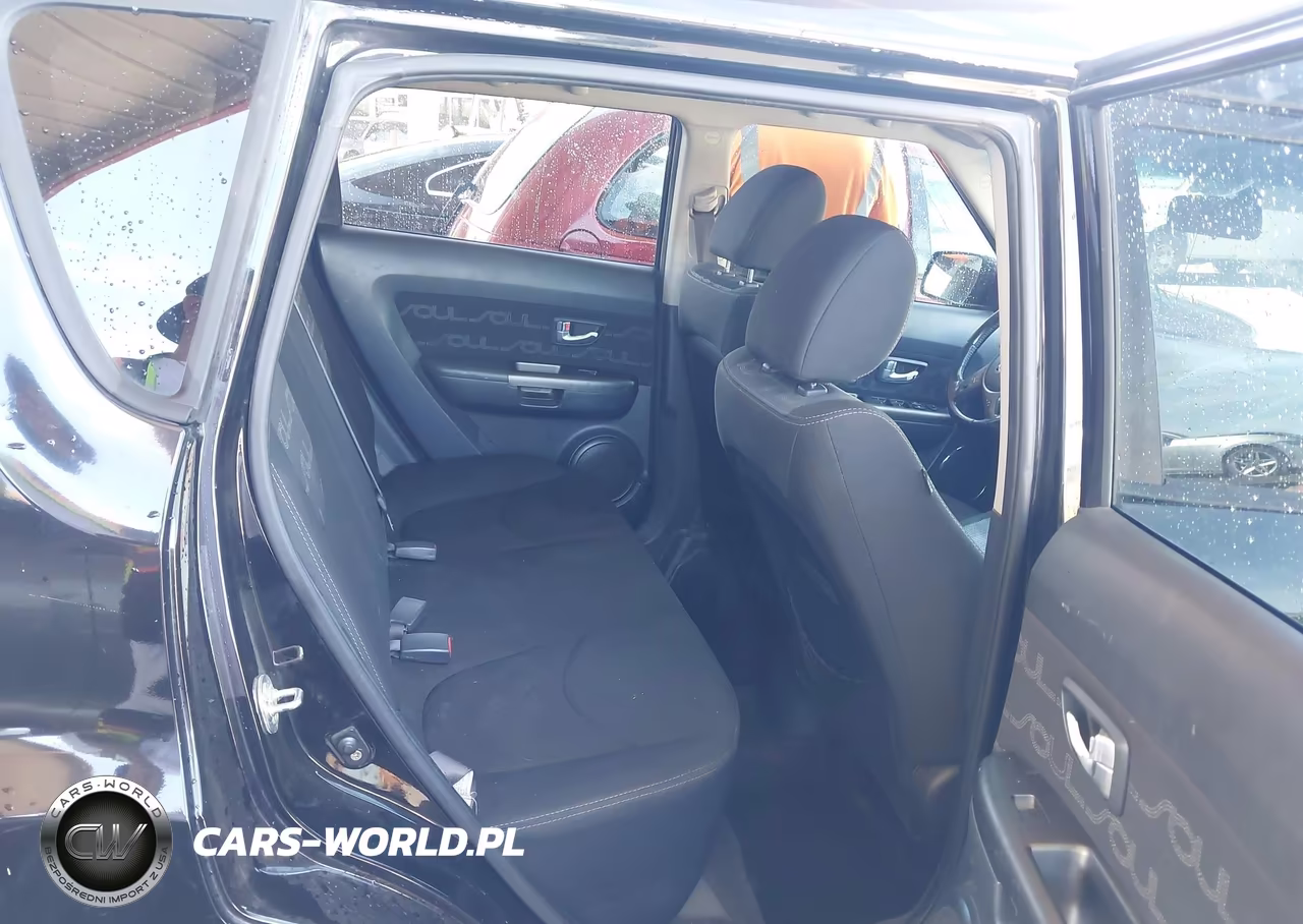 2013 Kia Soul + VIN:KNDJT2A66D7755838 - 8