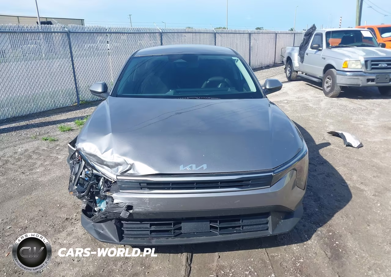 2025 Kia K4 Lxs VIN:3KPFT4DE7SE034090 - 13