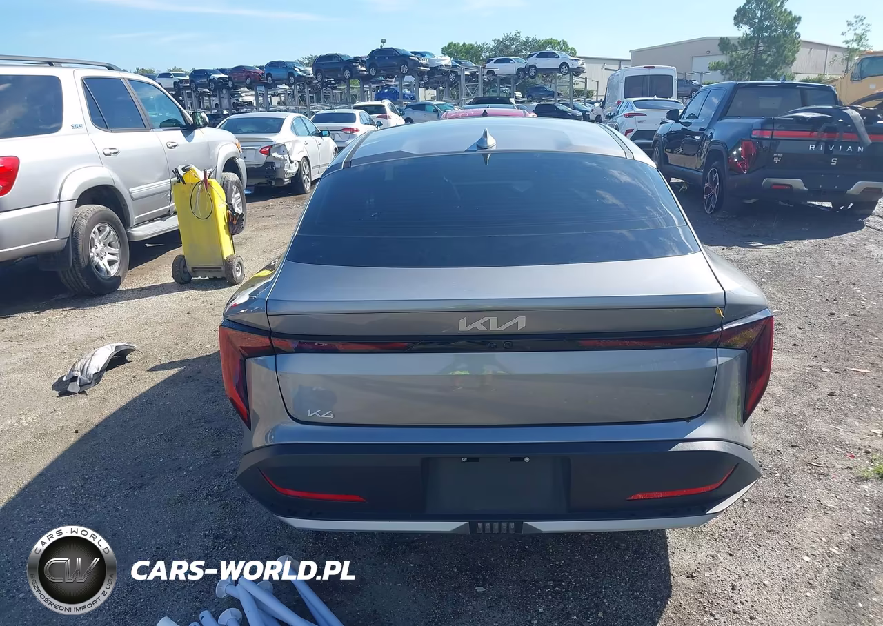 2025 Kia K4 Lxs VIN:3KPFT4DE7SE034090 - 17