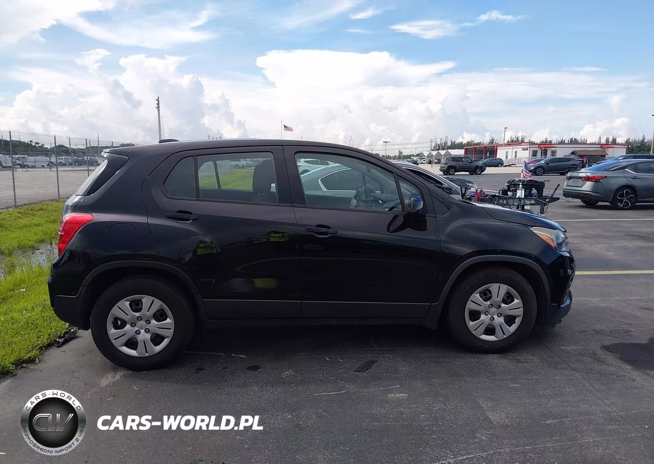 2018 Chevrolet Trax Ls VIN:3GNCJKSB8JL379703 - 13