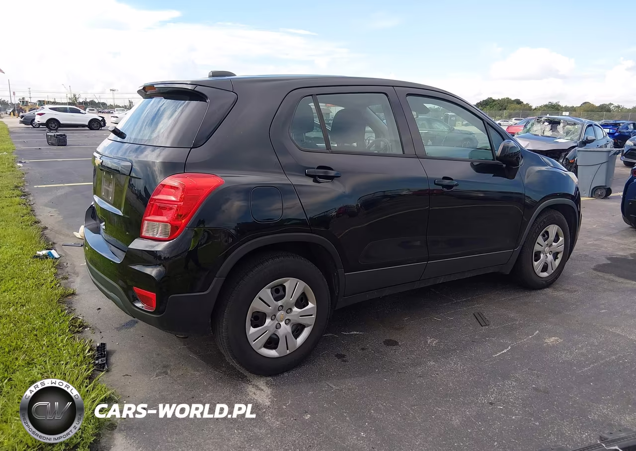 2018 Chevrolet Trax Ls VIN:3GNCJKSB8JL379703 - 4