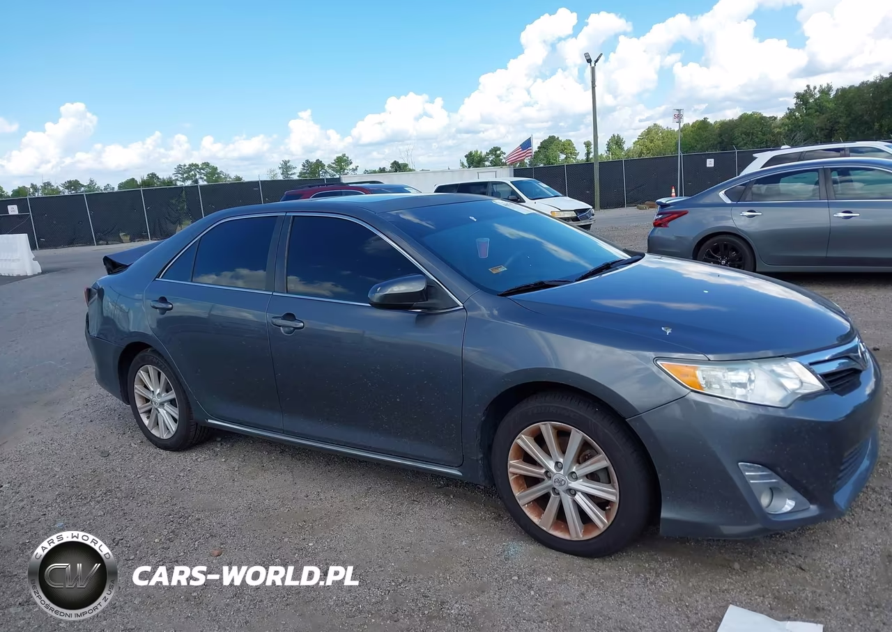 2012 Toyota Camry Xle – zdjęcie 1 z 16