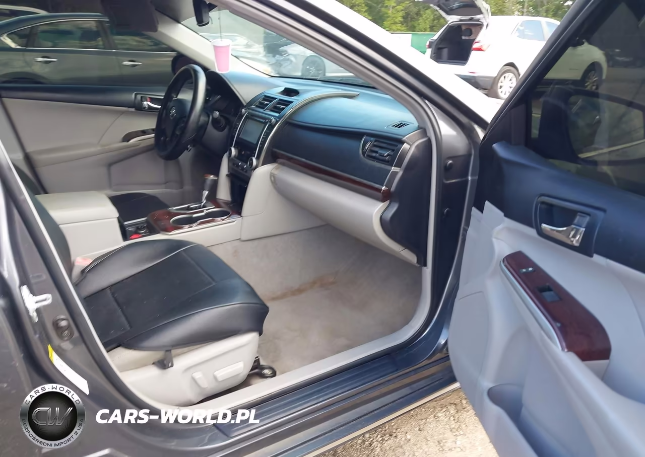 2012 Toyota Camry Xle VIN:4T1BF1FK0CU585452 - 5