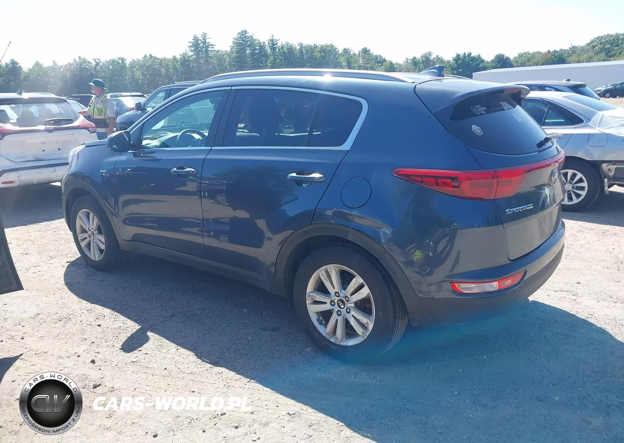2018 Kia Sportage Lx VIN:KNDPMCAC4J7436355 - 3