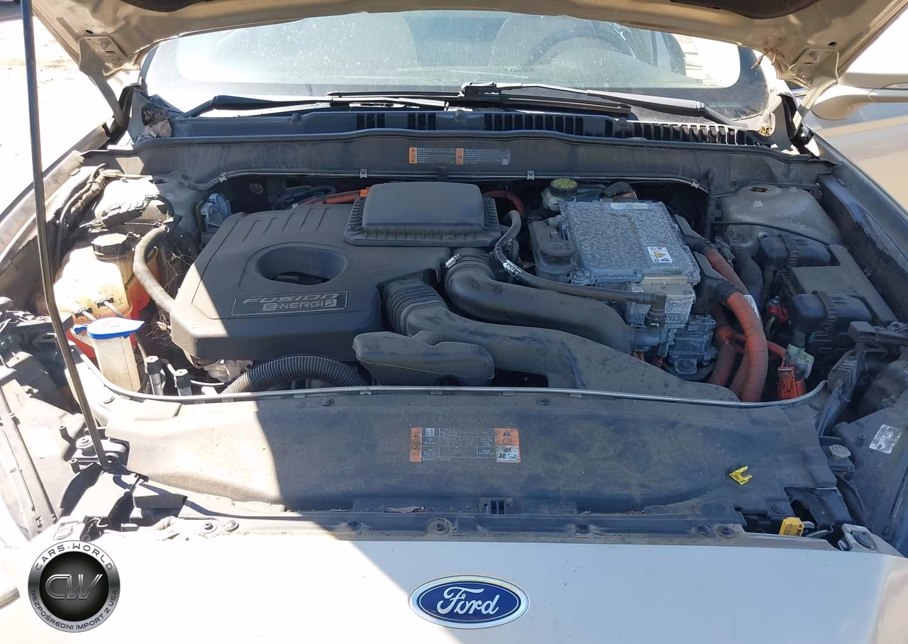 2016 Ford Fusion Energi Se Luxury VIN:3FA6P0PU7GR170290 - 10