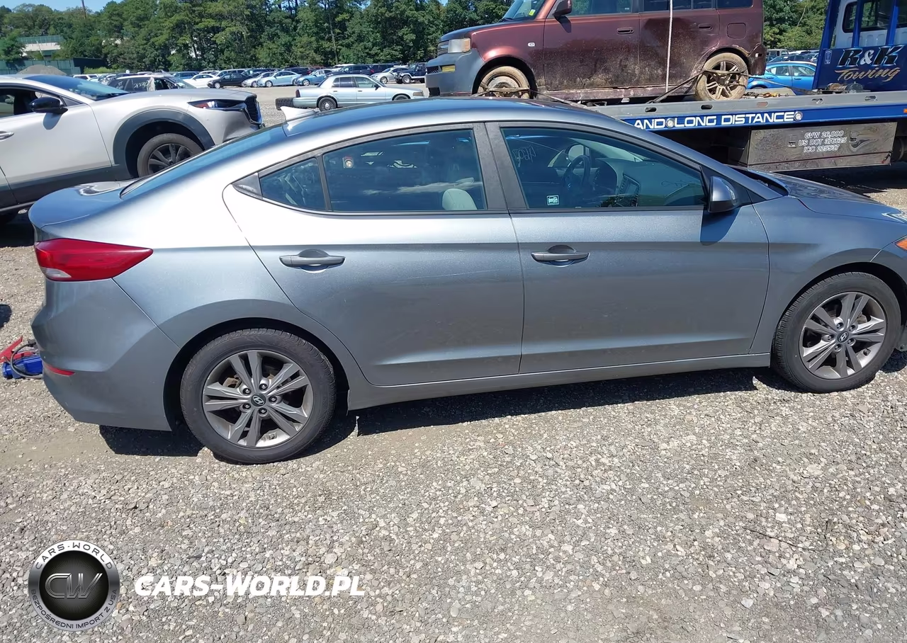 2018 Hyundai Elantra Sel VIN:KMHD84LF6JU533817 - 13
