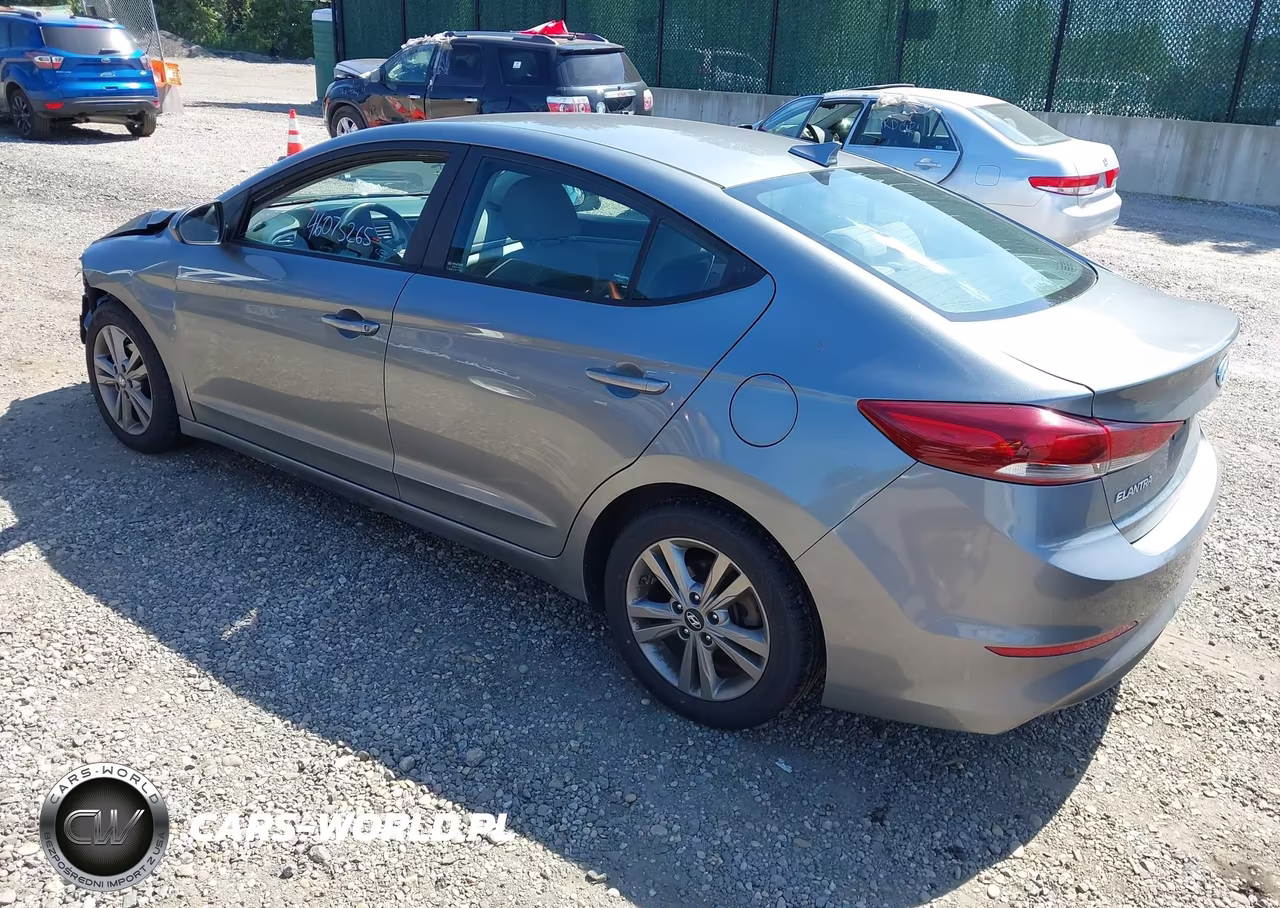 2018 Hyundai Elantra Sel VIN:KMHD84LF6JU533817 - 3