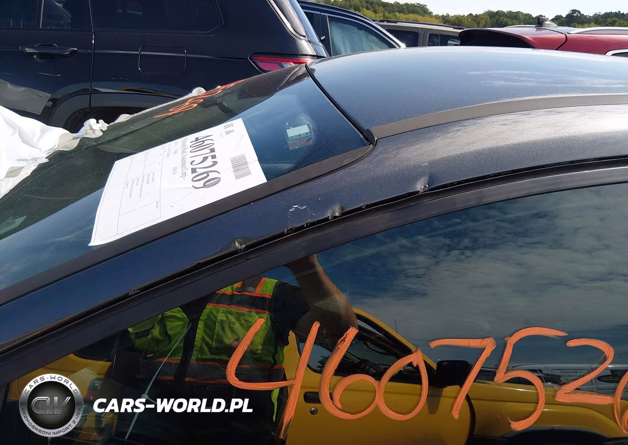 2018 Ford Focus Se VIN:1FADP3F21JL288608 - 14