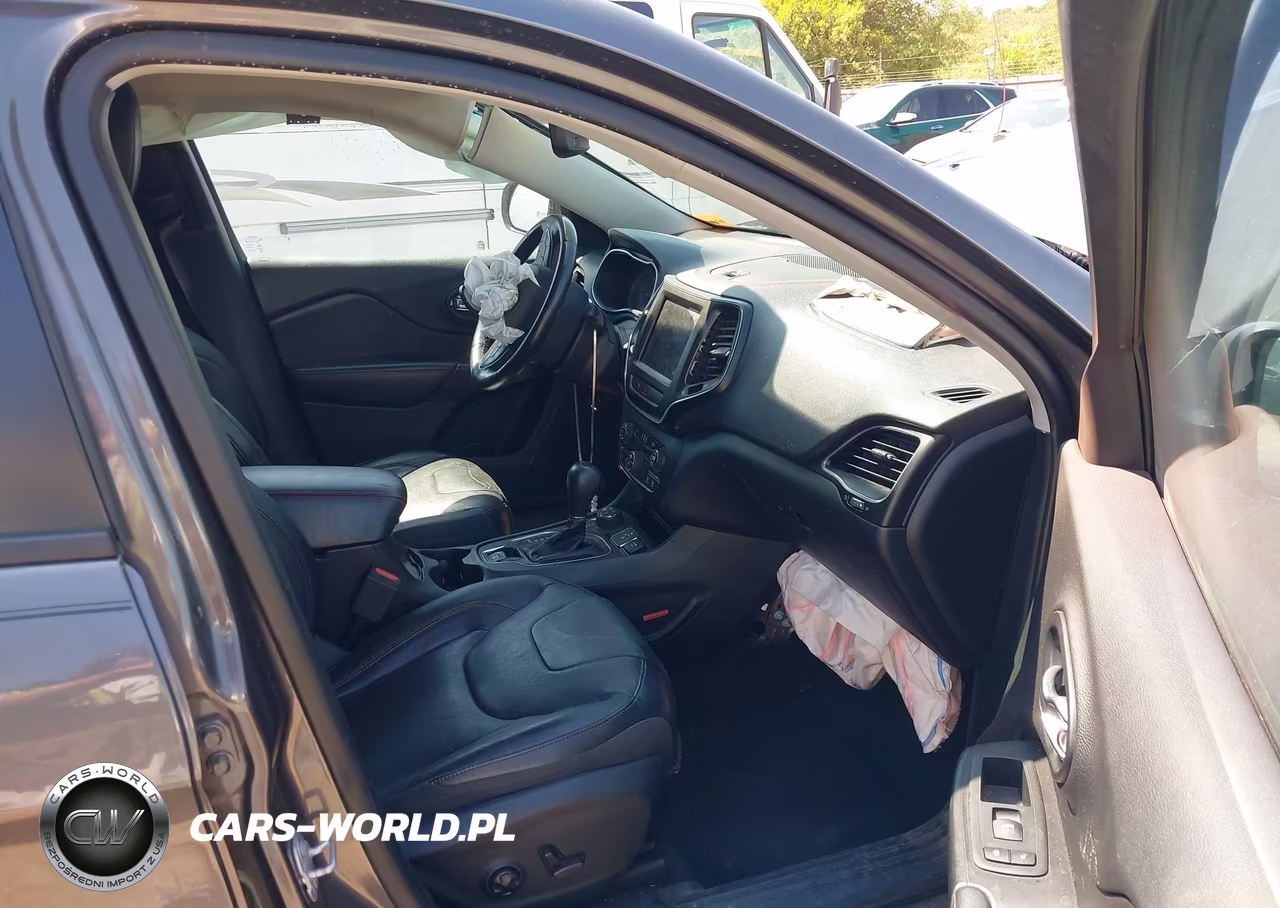 2019 Jeep Cherokee Trailhawk Elite 4X4 VIN:1C4PJMBX1KD227514 - 5