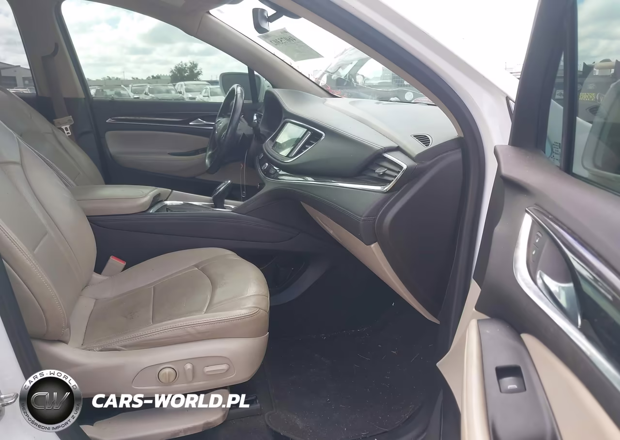 2018 Buick Enclave Essence VIN:5GAERBKW9JJ262895 - 5