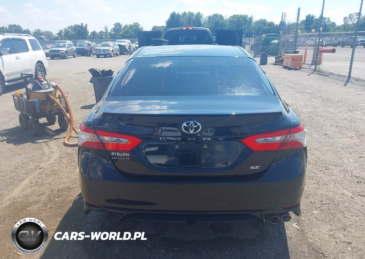 2018 Toyota Camry Se VIN:4T1B11HK4JU060077 - 16